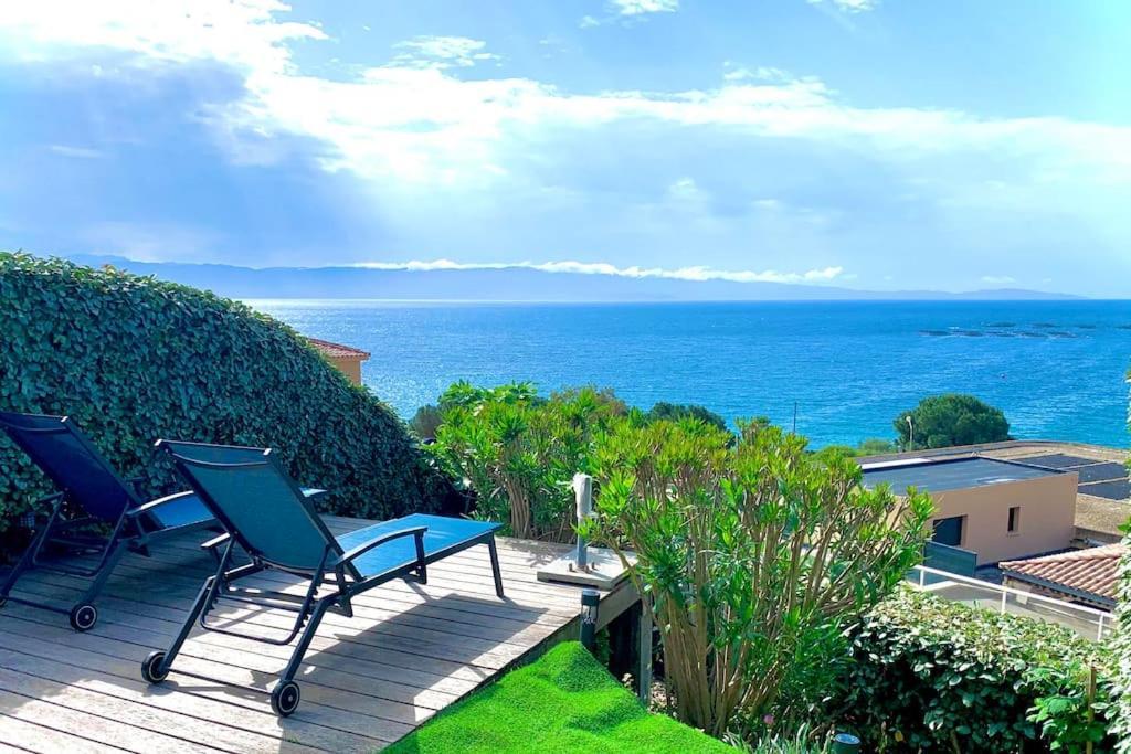 Ajaccio Maison Bord De Mer Dans Residence Avec Piscine Ajaccio (Corsica) Exterior foto