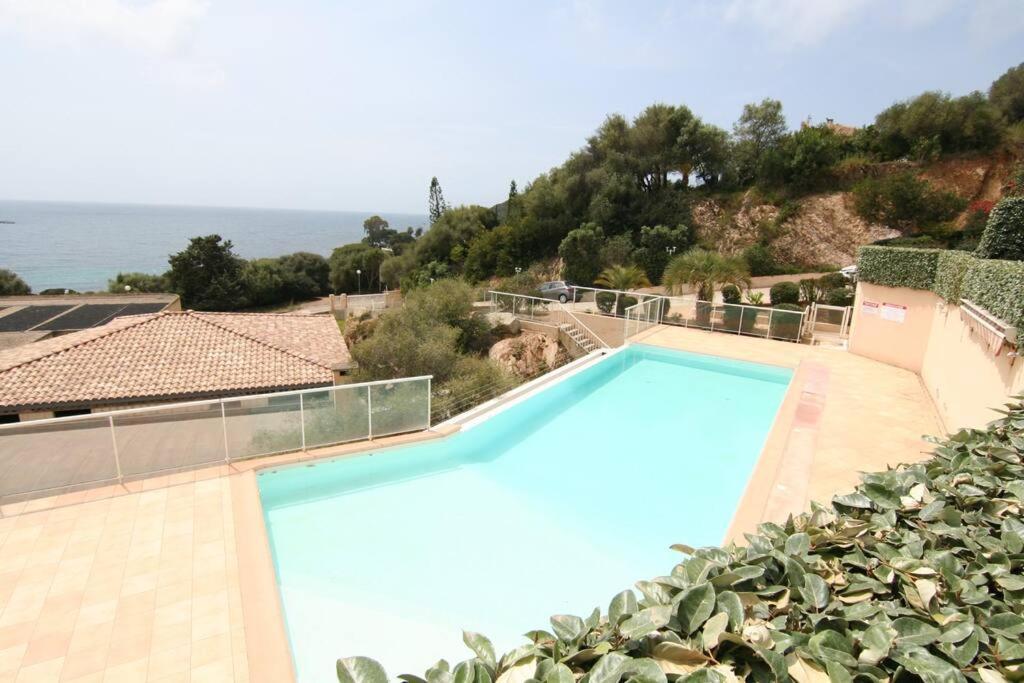 Ajaccio Maison Bord De Mer Dans Residence Avec Piscine Ajaccio (Corsica) Exterior foto